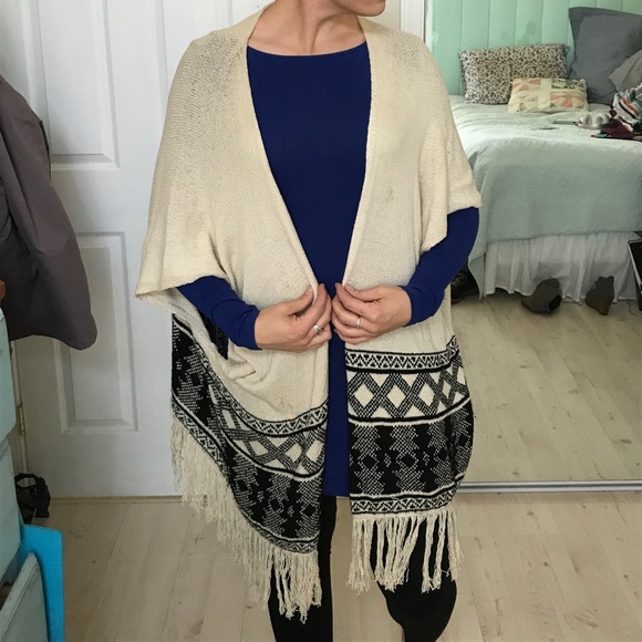 American Rag open poncho style cardigan - Picture 4 of 4